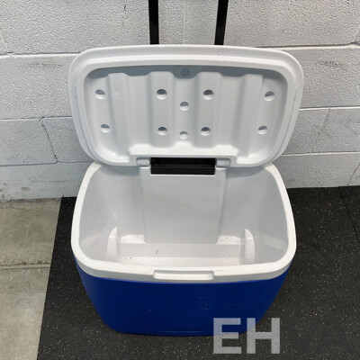 Pallet of Tools / Building Material/ Rope and More