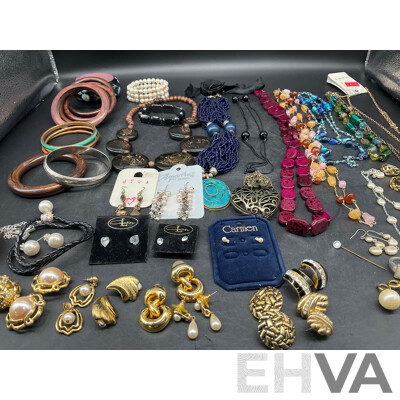 Assorted Costume Jewellery - Bracelets, Earrings, Necklaces, Rings and More   - Lot of 45