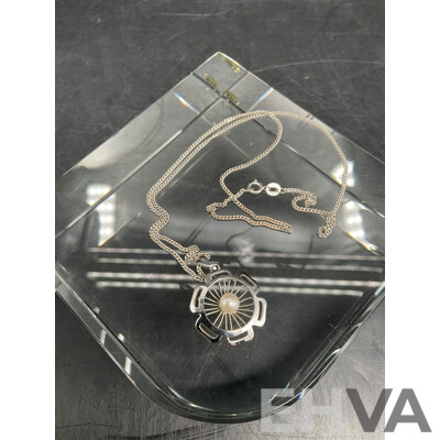 Collection of Stering Silver Jewellery - Including Pearl Silver Necklace and Earrings, Ring Set, Sterling Silver Cubic Zirconia Bangle and More  - Lot of 11