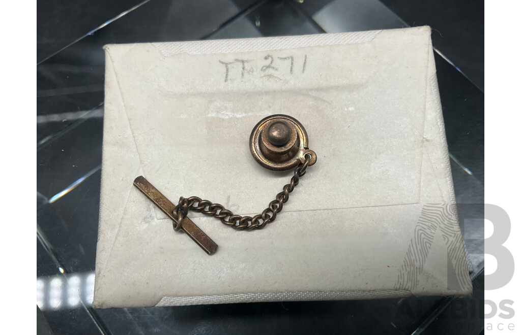 Collection of Estate Jewellery - Including Vintage Flower Pin / Brooch, Opal Earrings, 18ct Gold Flower Head Ring, Tri-color Metal Twisted Bracelet and More   - Lot of 24