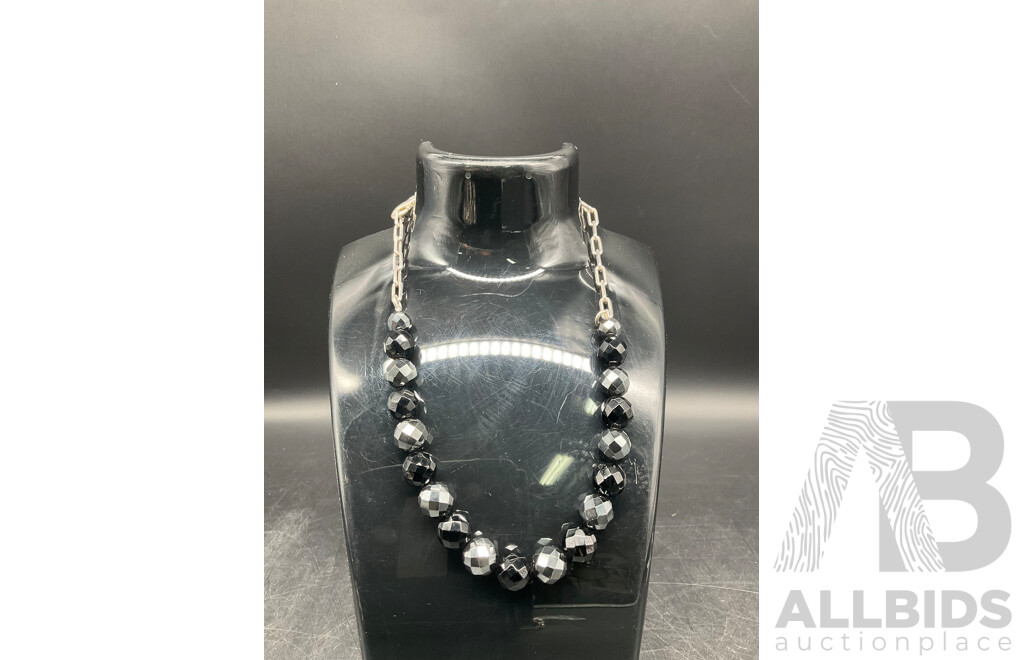 Collection of Stering Silver Jewellery - Including Pearl Silver Necklace and Earrings, Ring Set, Sterling Silver Cubic Zirconia Bangle and More  - Lot of 11