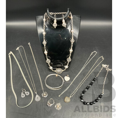 Collection of Stering Silver Jewellery - Including Pearl Silver Necklace and Earrings, Ring Set, Sterling Silver Cubic Zirconia Bangle and More  - Lot of 11
