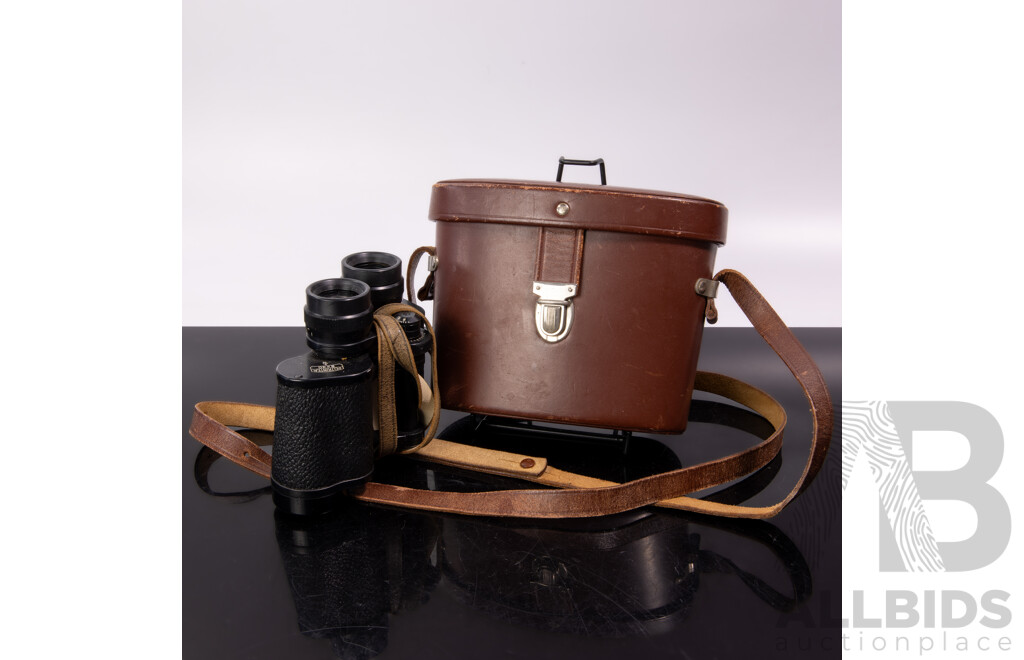 Vintage Carl Zeiss Jena Binoculars Deltrintem 8x30 with Case Circa 1960, Near Mint Condition