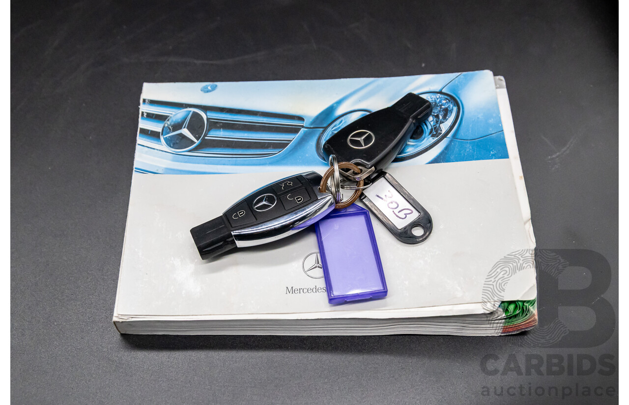 9/2005 Mercedes-Benz CLK350 Elegance C209 MY06 2d Cabriolet Obsidian Black Metallic V6 3.5L