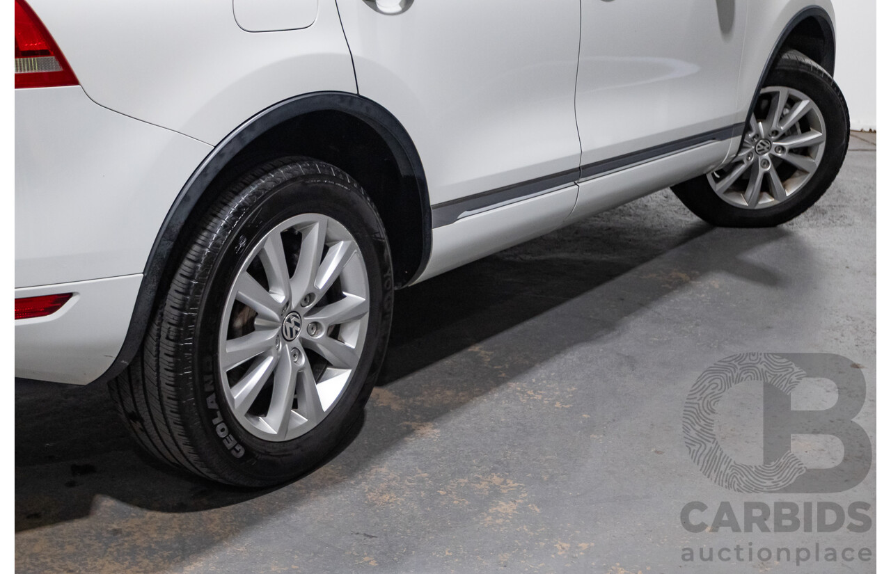 6/2014 Volkswagen Touareg 150 TDI (AWD) 7P MY14 4d Wagon White Turbo Diesel 3.0L