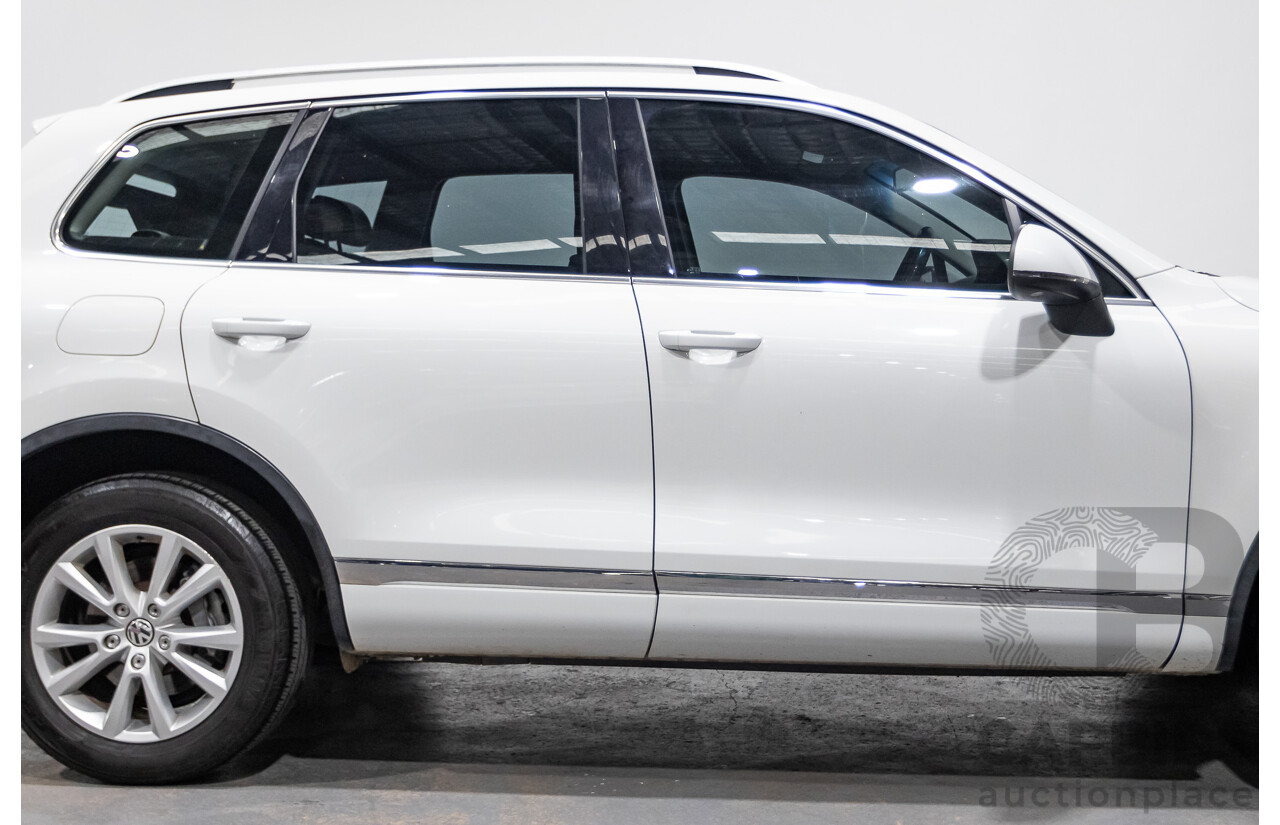 6/2014 Volkswagen Touareg 150 TDI (AWD) 7P MY14 4d Wagon White Turbo Diesel 3.0L