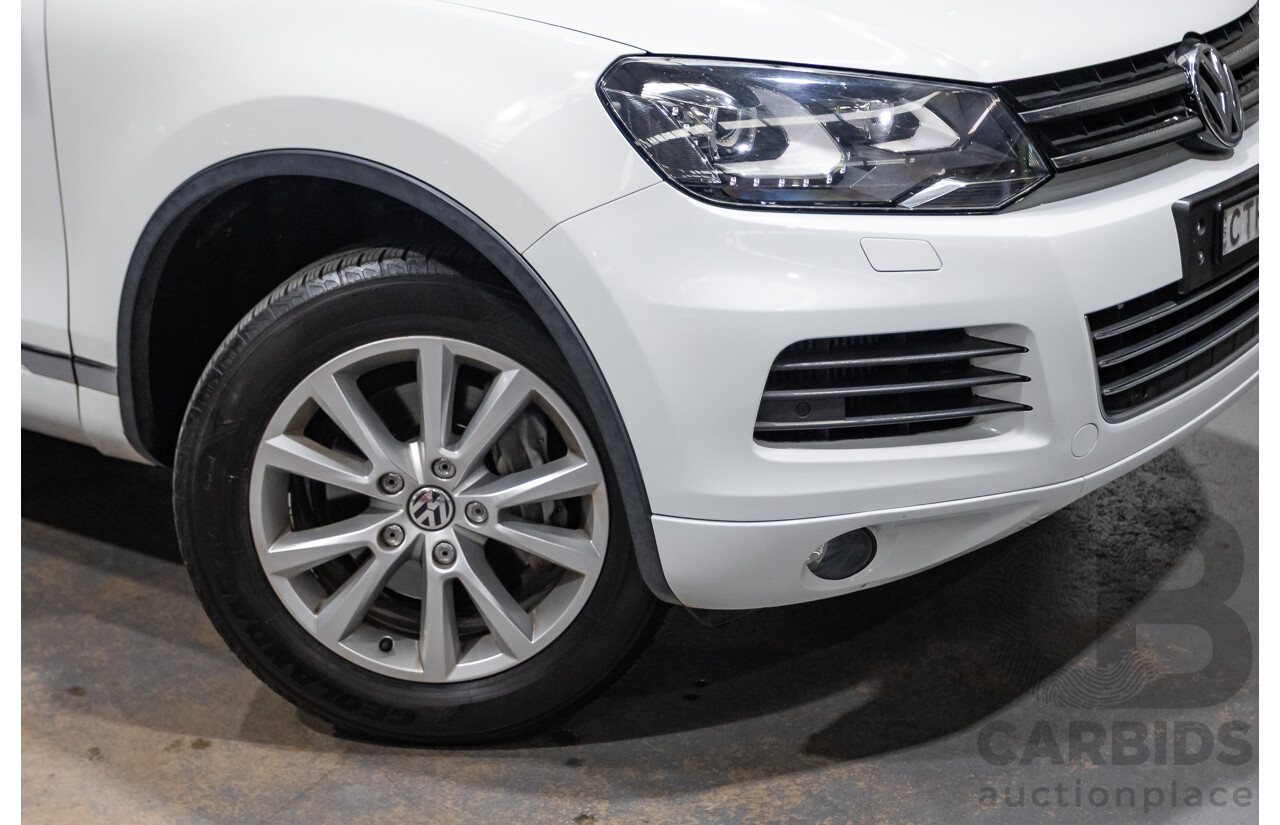 6/2014 Volkswagen Touareg 150 TDI (AWD) 7P MY14 4d Wagon White Turbo Diesel 3.0L