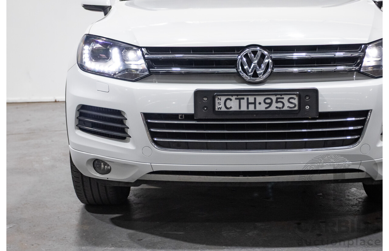6/2014 Volkswagen Touareg 150 TDI (AWD) 7P MY14 4d Wagon White Turbo Diesel 3.0L