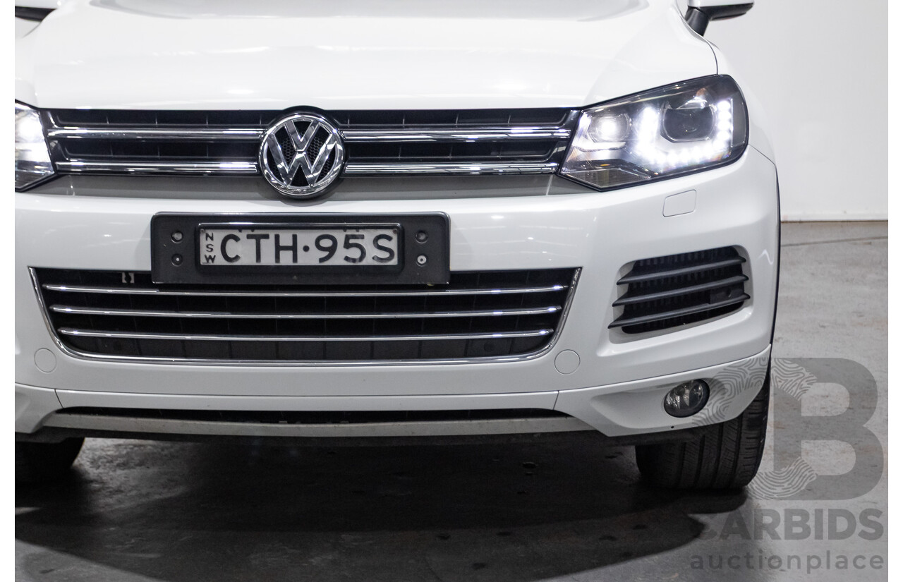 6/2014 Volkswagen Touareg 150 TDI (AWD) 7P MY14 4d Wagon White Turbo Diesel 3.0L