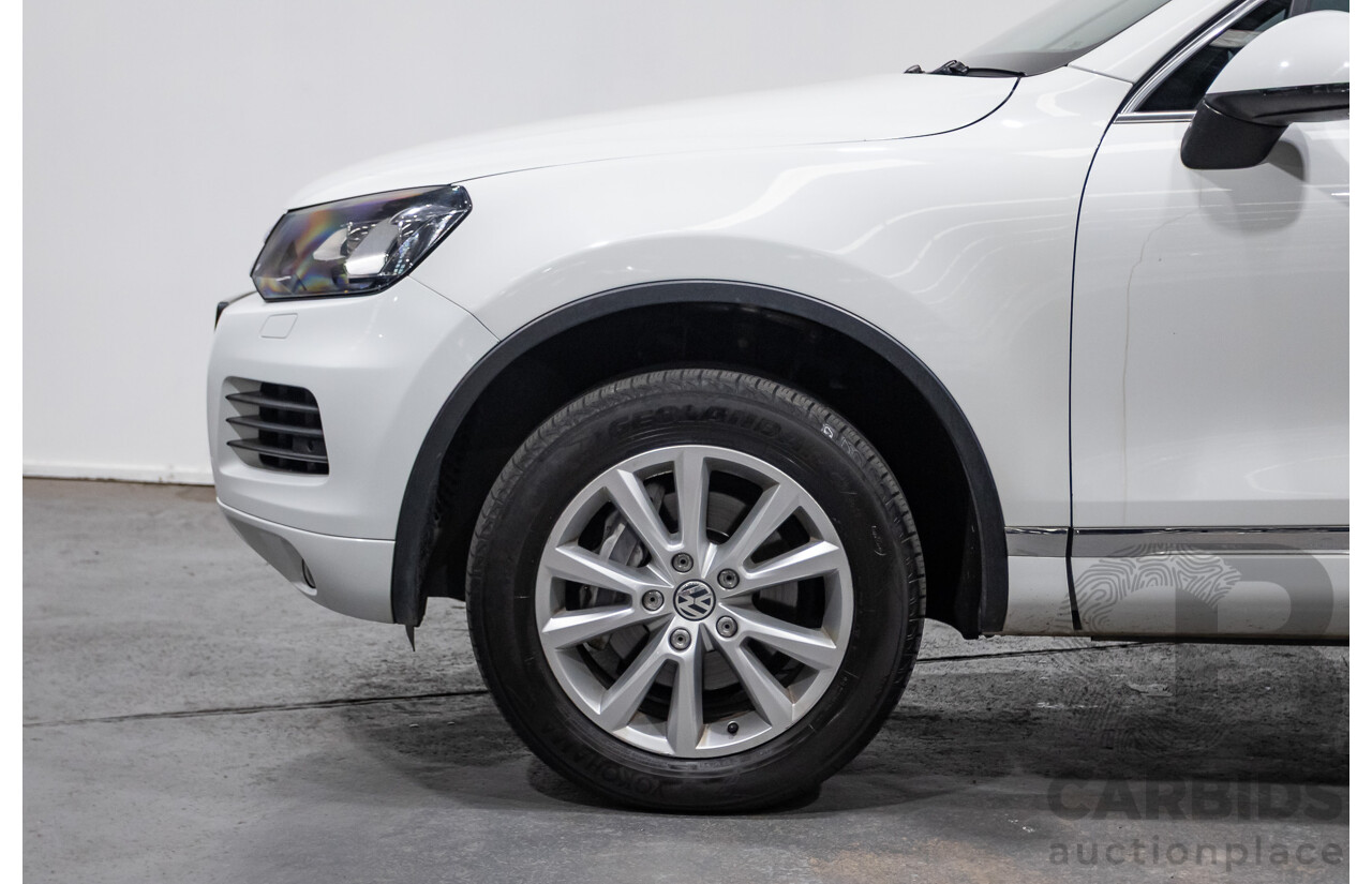 6/2014 Volkswagen Touareg 150 TDI (AWD) 7P MY14 4d Wagon White Turbo Diesel 3.0L