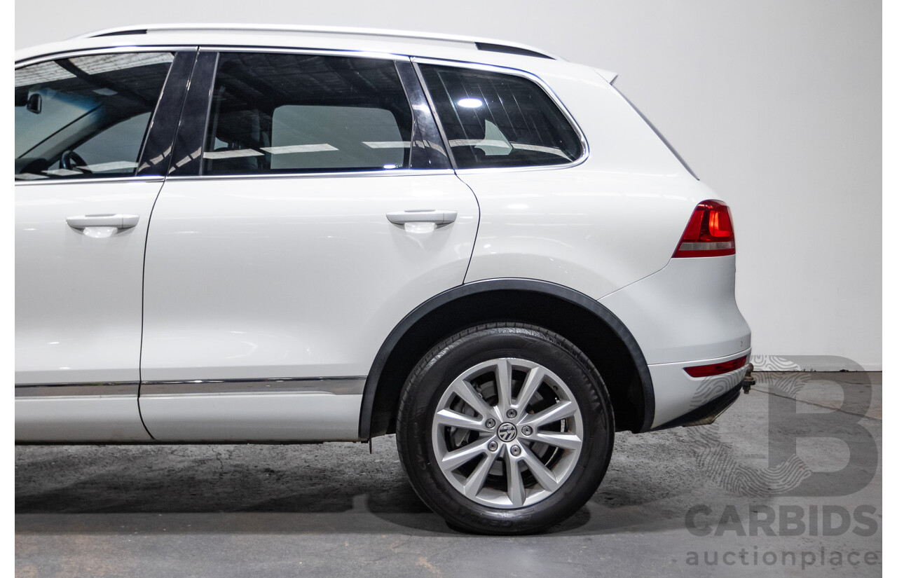 6/2014 Volkswagen Touareg 150 TDI (AWD) 7P MY14 4d Wagon White Turbo Diesel 3.0L