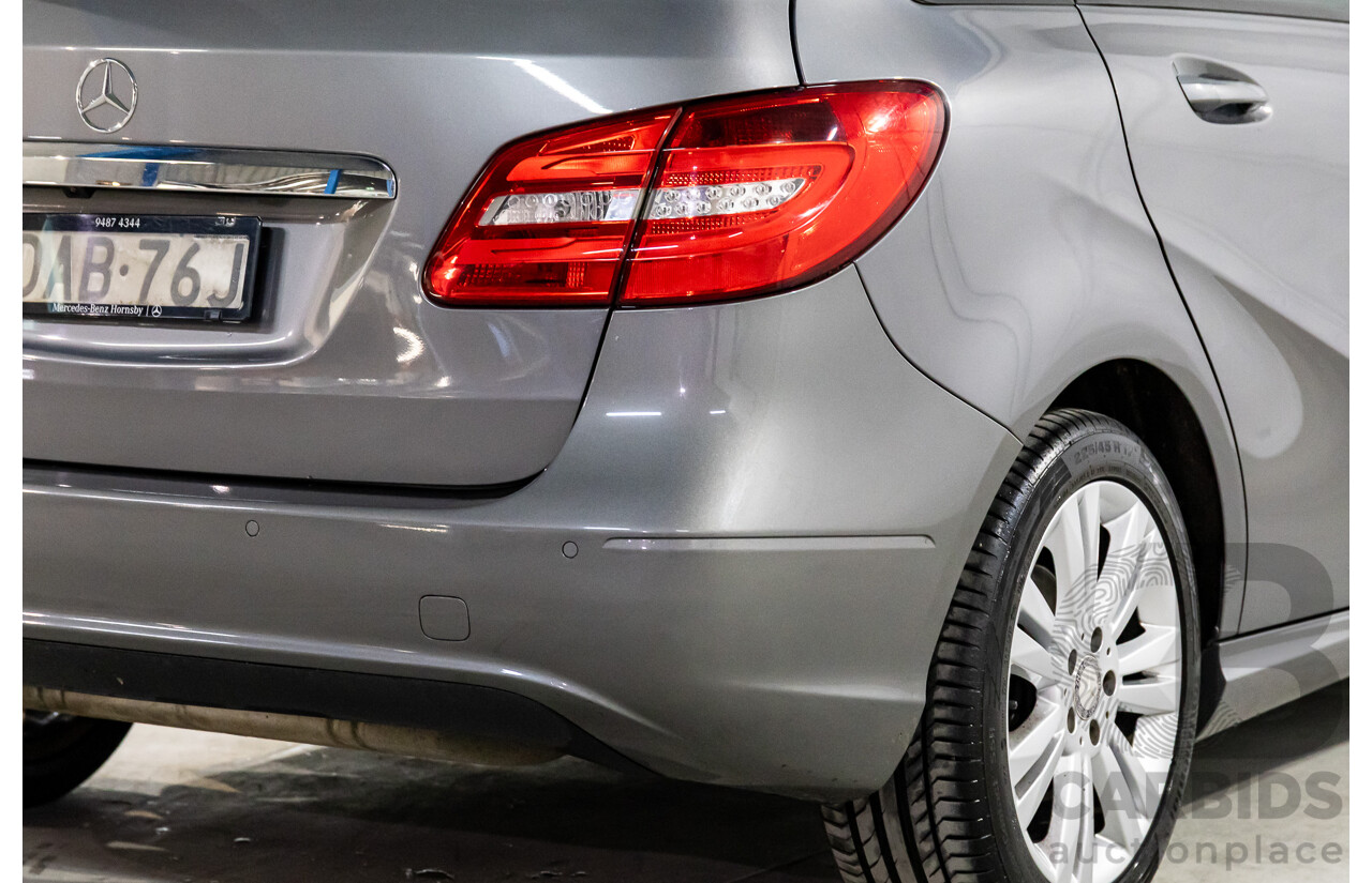 10/2014 Mercedes-Benz B180 246 MY14 5d Hatchback Mountain Grey Metallic Turbo 1.6L