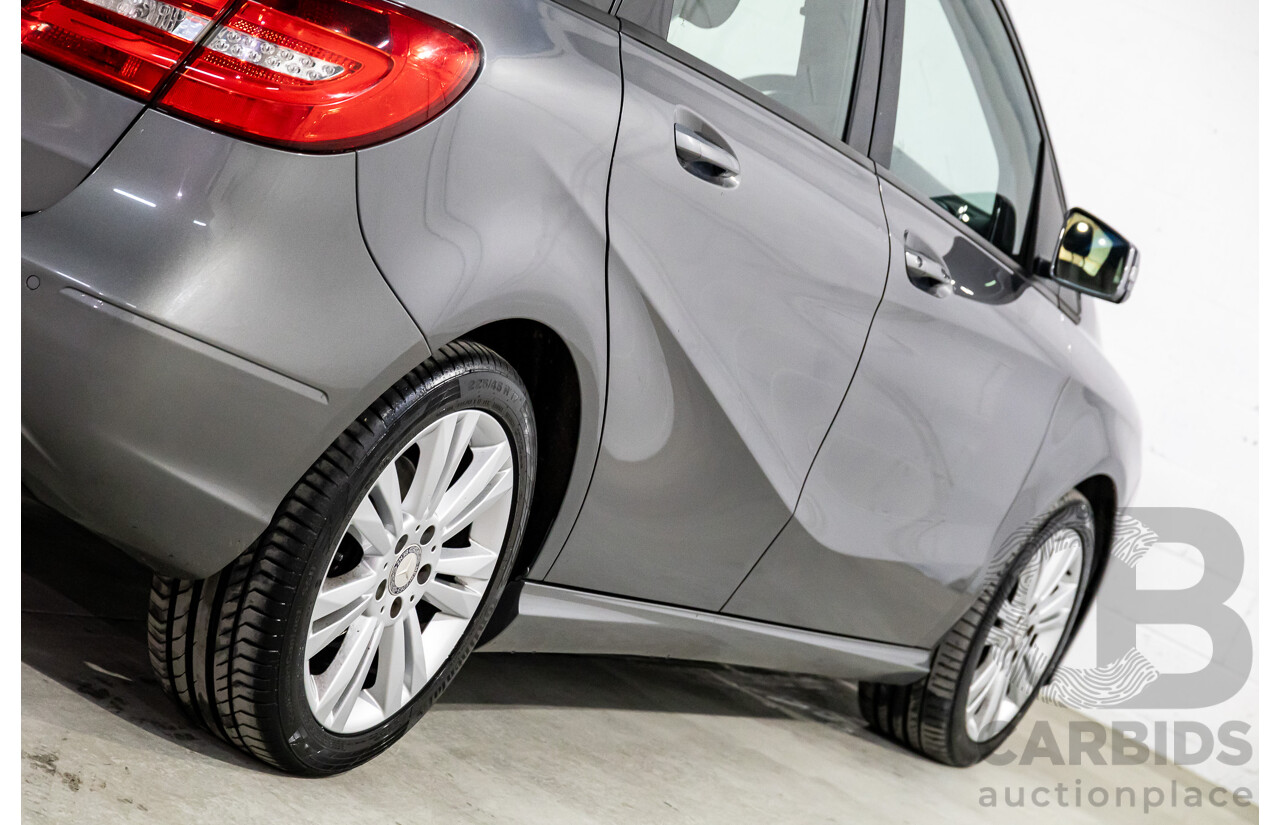 10/2014 Mercedes-Benz B180 246 MY14 5d Hatchback Mountain Grey Metallic Turbo 1.6L