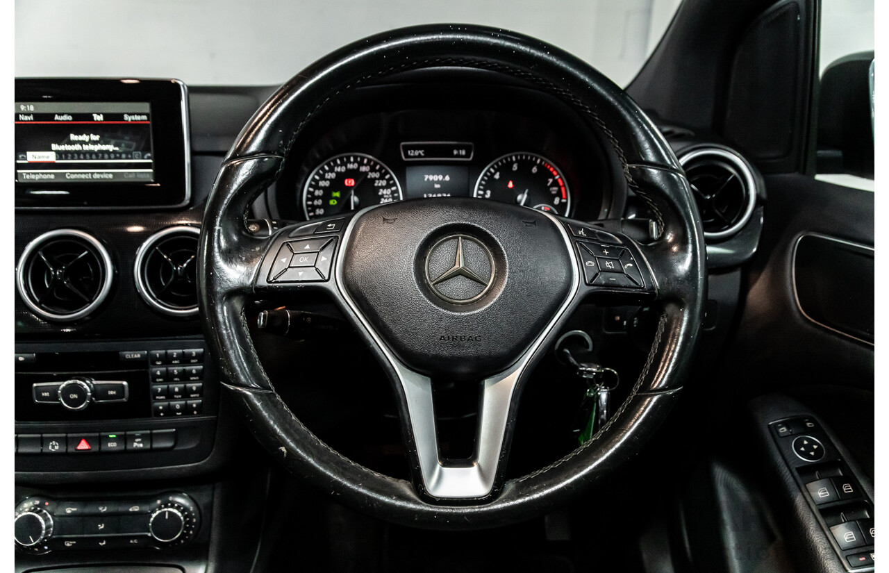 10/2014 Mercedes-Benz B180 246 MY14 5d Hatchback Mountain Grey Metallic Turbo 1.6L