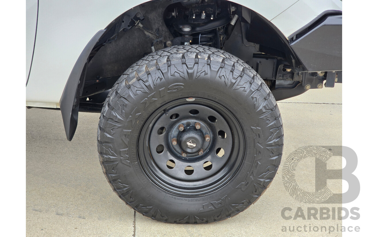 11/2017 Mazda BT-50 XT (4x4) UR0YG1 2d Cab Chassis Cool White Turbo Diesel 3.2L
