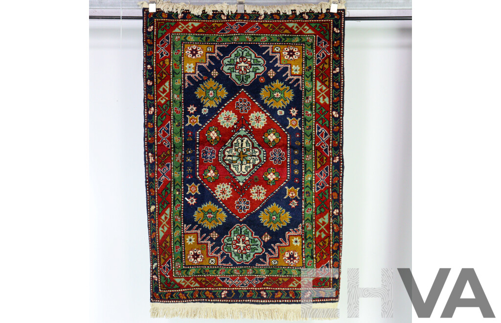 Hand Woven Persian Wool Rug with Traditional Design, Ex Cadrys
