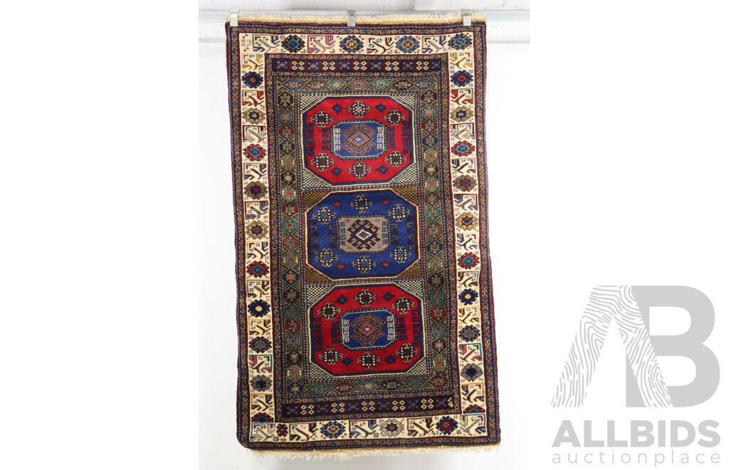 Hand Woven Persian Thick Soft Wool Rug with Geometric Design and Great Colours