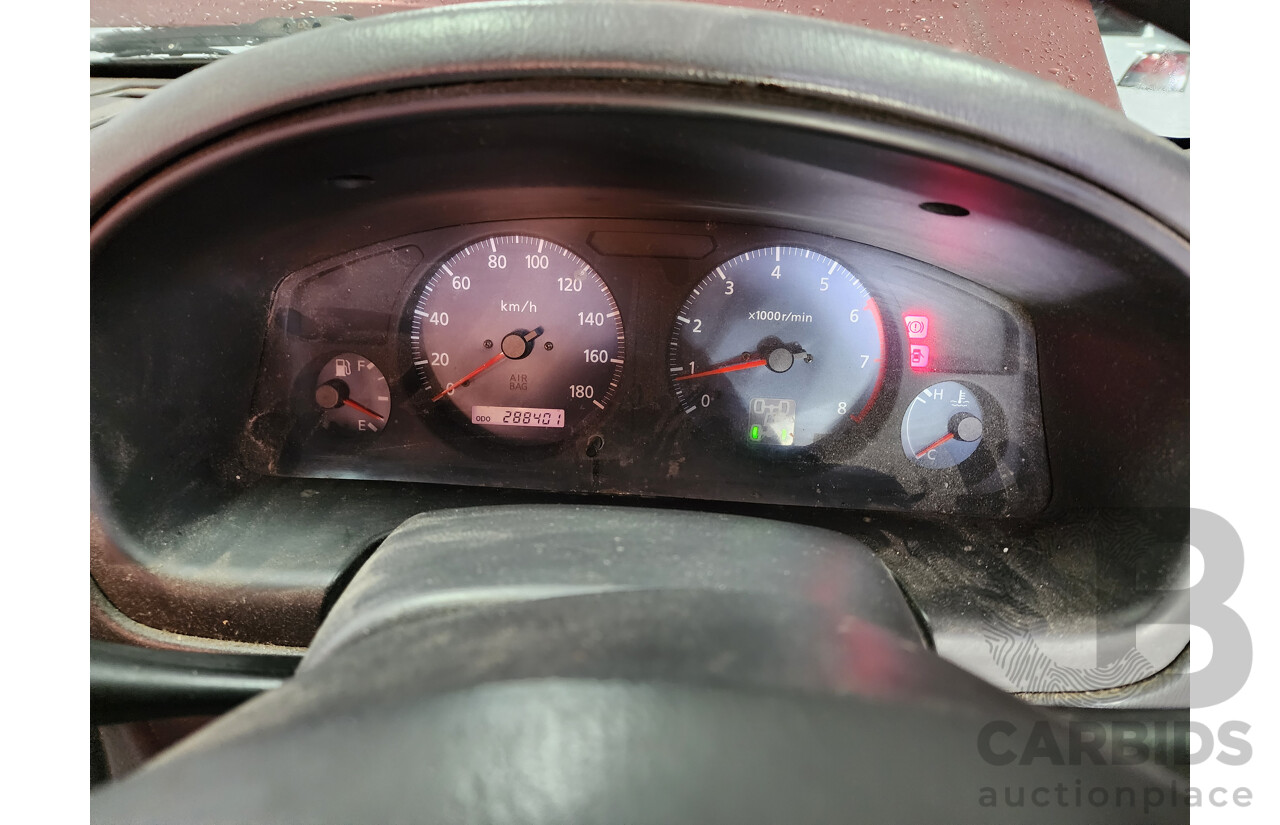 10/2001 Nissan Pathfinder ST (4x4)  4d Wagon Maroon 3.3L