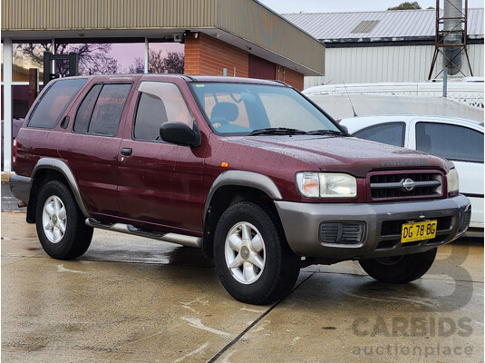 10/2001 Nissan Pathfinder ST (4x4)  4d Wagon Maroon 3.3L