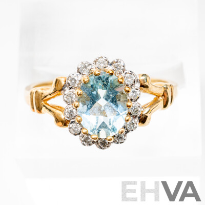 9ct Aquamarine & Diamond Cluster Ring, TDW 0.20ct, Size P, 2.72 Grams