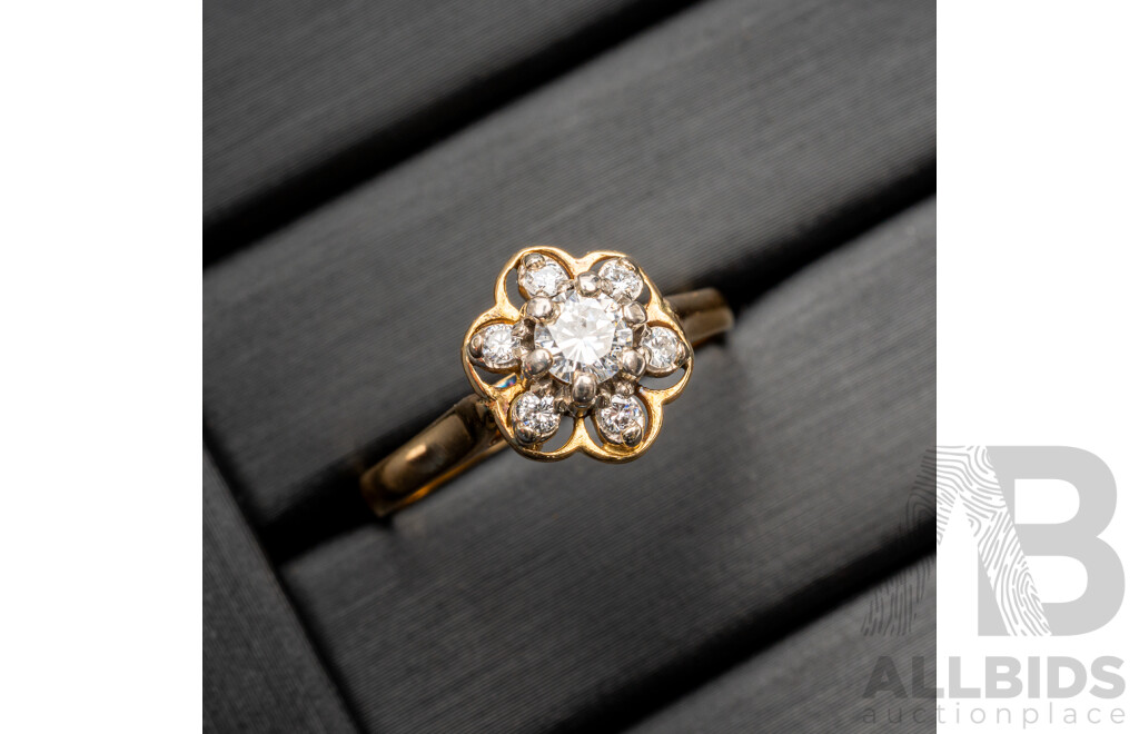 18ct Vintage Diamond Daisy Ring, Est TDW 0.25ct, Size M, 2.94 Grams