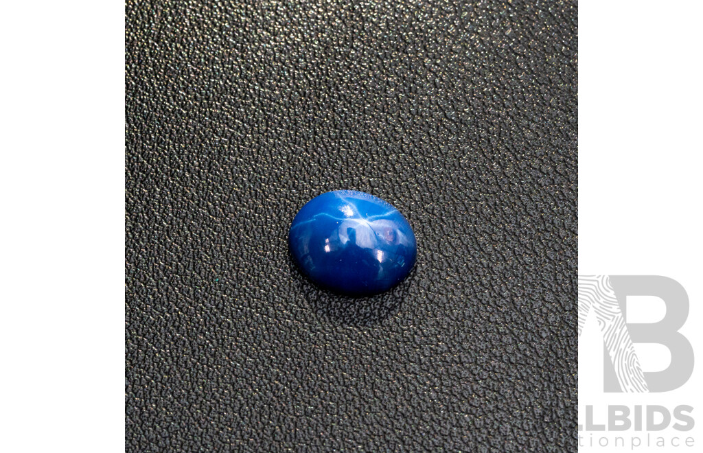 Star Sapphire, Mid Blue, Oval Cabochon, 6.70ct