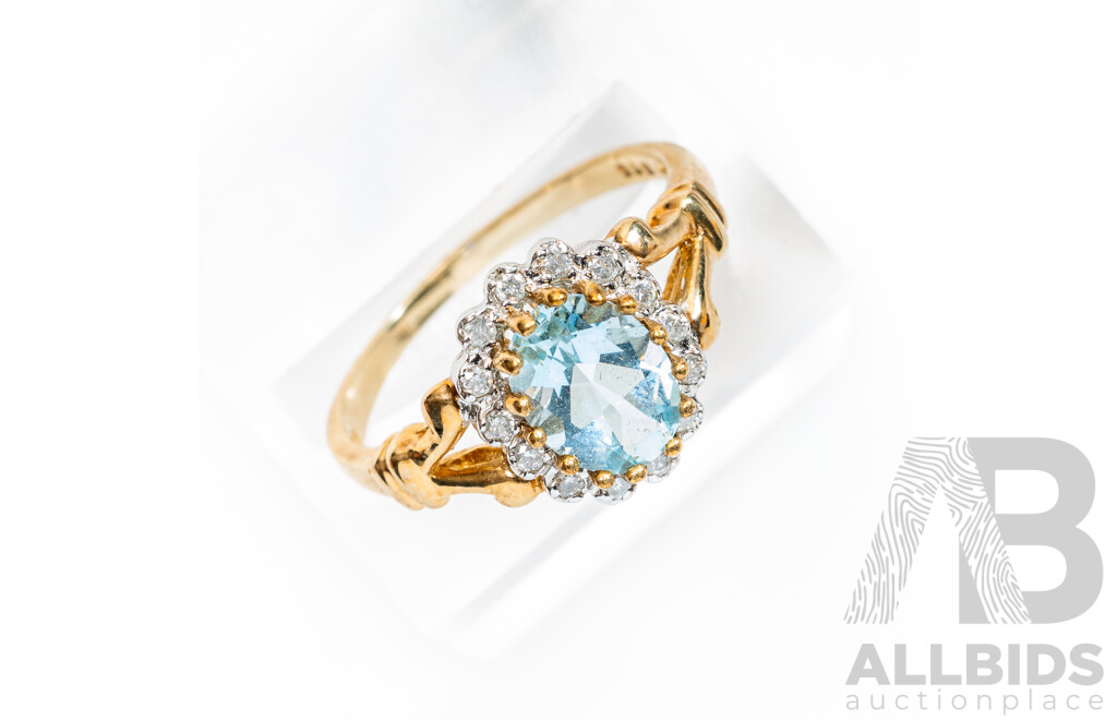 9ct Aquamarine & Diamond Cluster Ring, TDW 0.20ct, Size P, 2.72 Grams