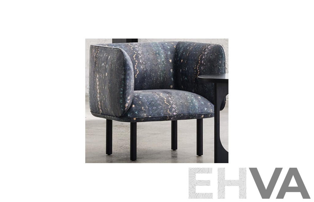 Wes Armchair - Swiss Design