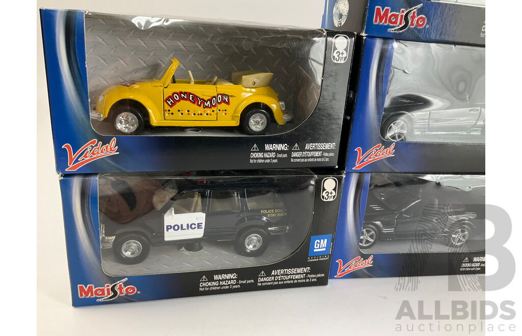 Thirteen Boxed Diecast Maisto Special Edition Vehicles Including Volkswagen, Mercedes, BMW