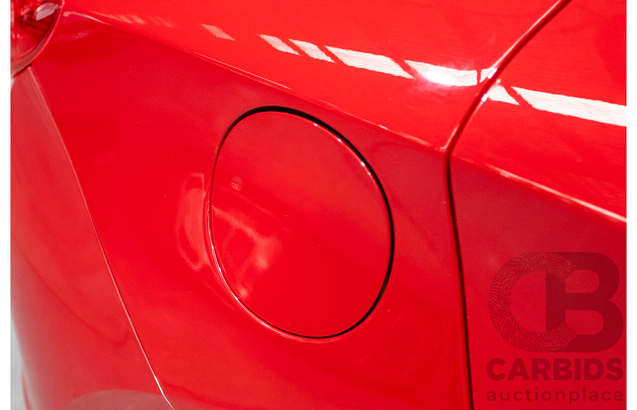 2/2015 Alfa Romeo Giulietta Progression Hatchback Alfa Red Turbo 1.4L