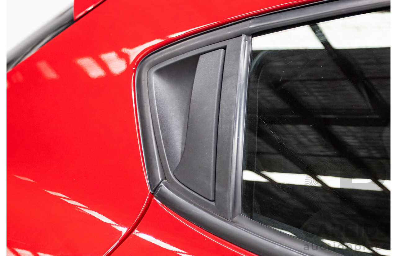 2/2015 Alfa Romeo Giulietta Progression Hatchback Alfa Red Turbo 1.4L