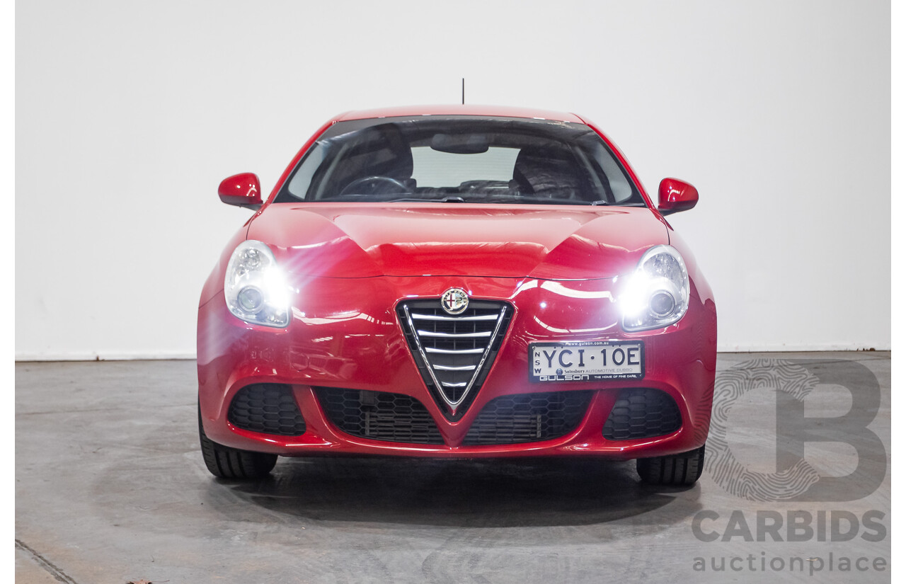 2/2015 Alfa Romeo Giulietta Progression Hatchback Alfa Red Turbo 1.4L