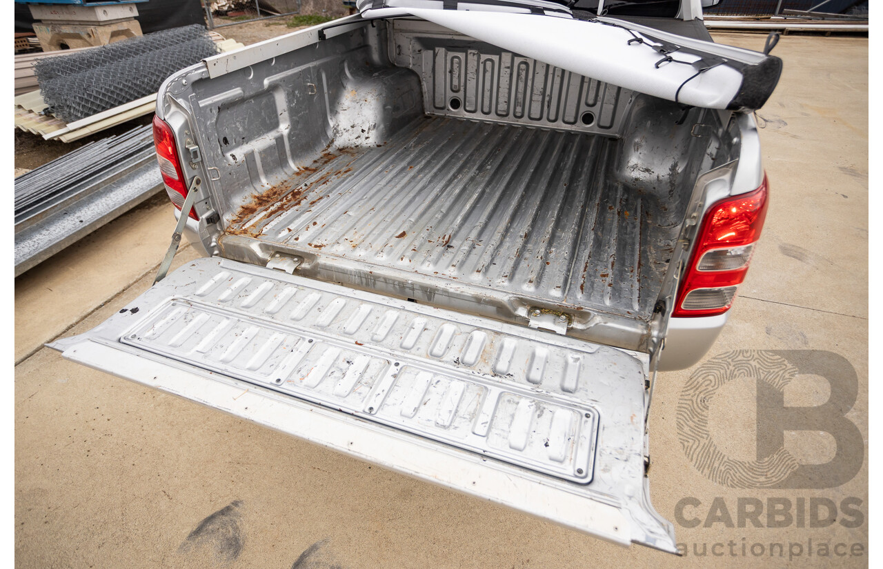 02/2016 Mitsubishi Triton GLX (4x4) MQ MY16 Upgrade Dual Cab Utility Silver Turbo Diesel 2.4L