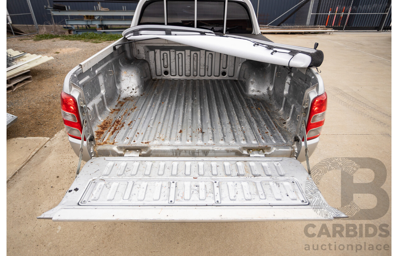 02/2016 Mitsubishi Triton GLX (4x4) MQ MY16 Upgrade Dual Cab Utility Silver Turbo Diesel 2.4L