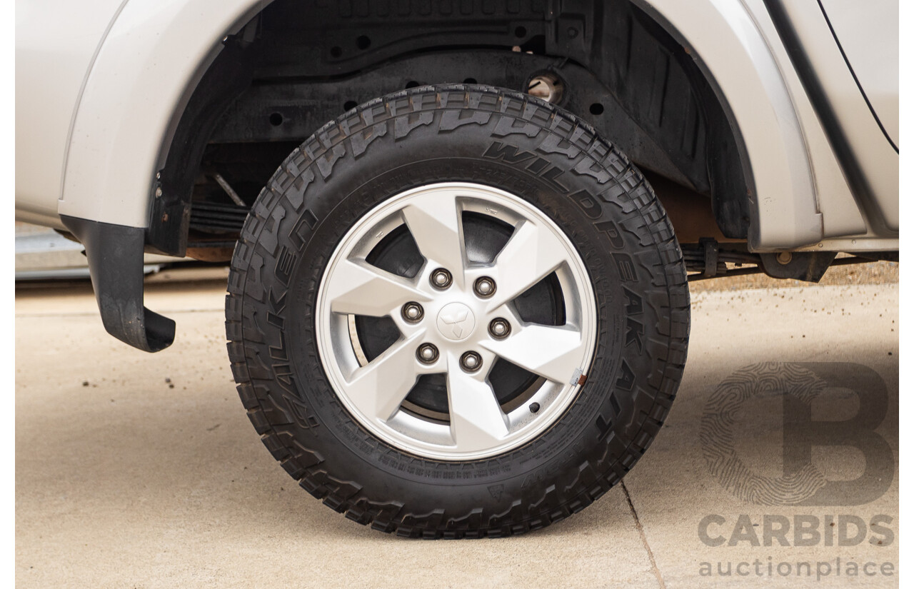 02/2016 Mitsubishi Triton GLX (4x4) MQ MY16 Upgrade Dual Cab Utility Silver Turbo Diesel 2.4L
