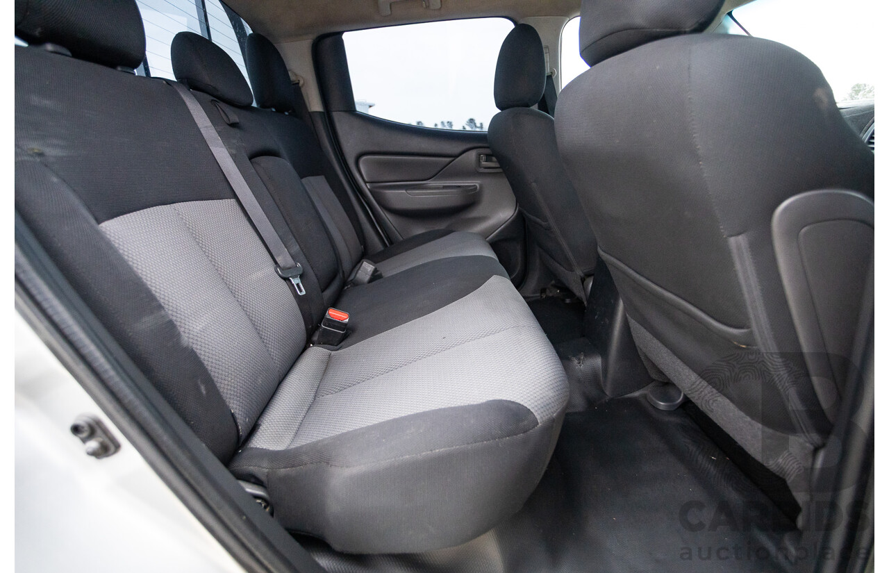 02/2016 Mitsubishi Triton GLX (4x4) MQ MY16 Upgrade Dual Cab Utility Silver Turbo Diesel 2.4L
