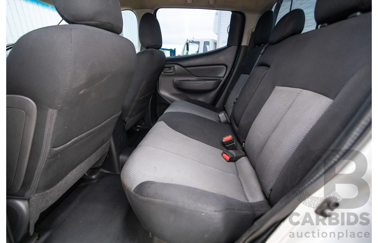 02/2016 Mitsubishi Triton GLX (4x4) MQ MY16 Upgrade Dual Cab Utility Silver Turbo Diesel 2.4L