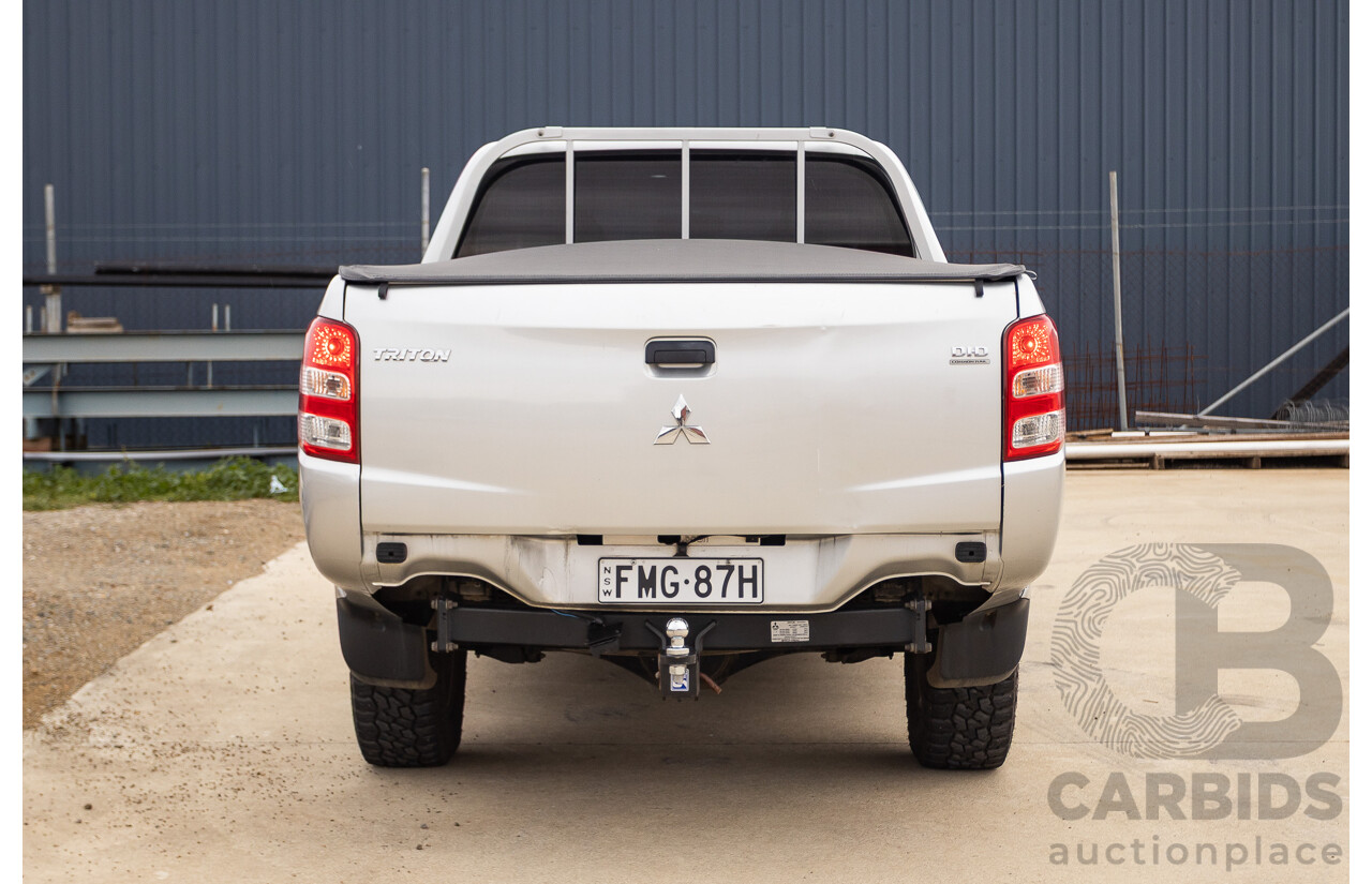 02/2016 Mitsubishi Triton GLX (4x4) MQ MY16 Upgrade Dual Cab Utility Silver Turbo Diesel 2.4L