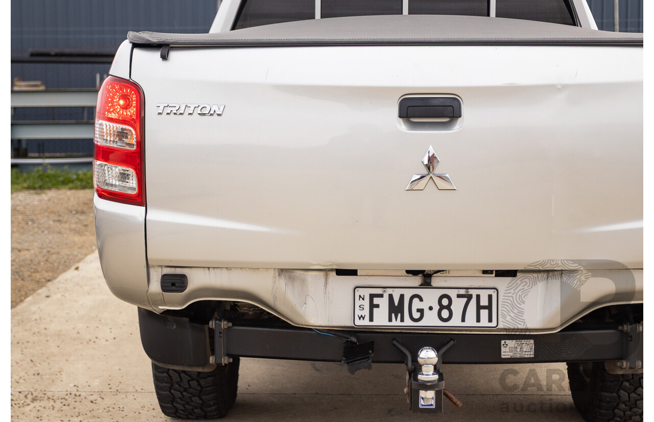 02/2016 Mitsubishi Triton GLX (4x4) MQ MY16 Upgrade Dual Cab Utility Silver Turbo Diesel 2.4L