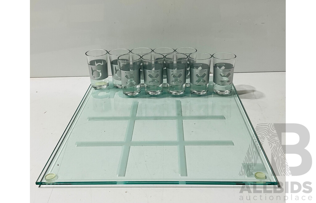 Noughts & Crosses Drinking Game From Salt & Pepper in Original Box