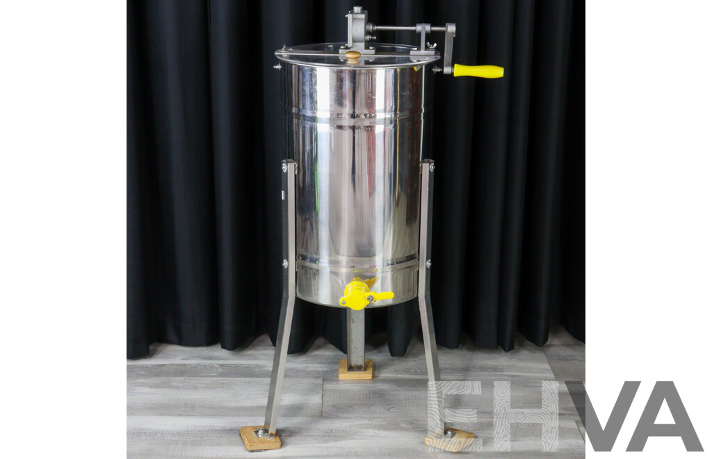 Modern Stainless Steel Three Frame Honey Extractor