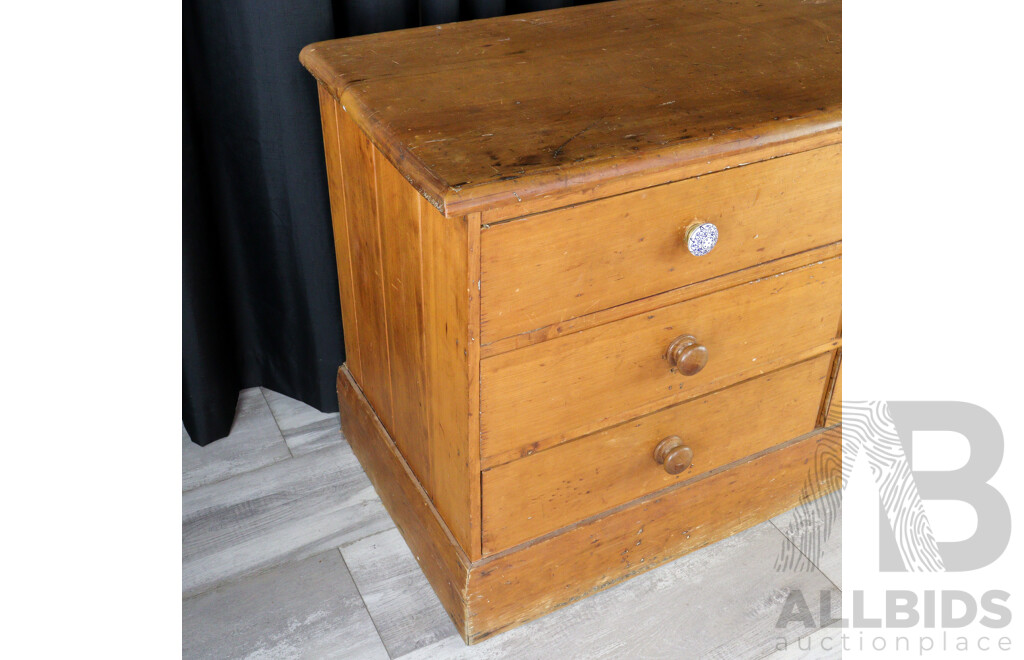 Victorian Kauri Pine Chest of Six Drawers