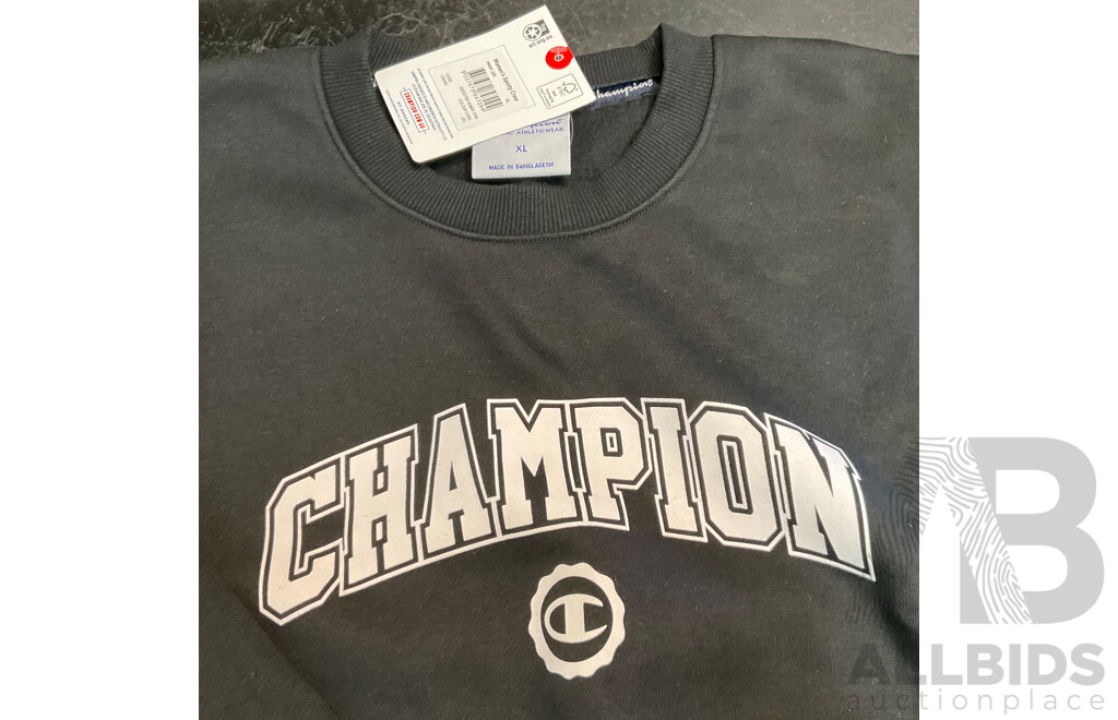 TOMMY HILFIGER, NAUTICA, CHAMPION, SUPERDRY Jumpers & Hoodies - Lot of 5