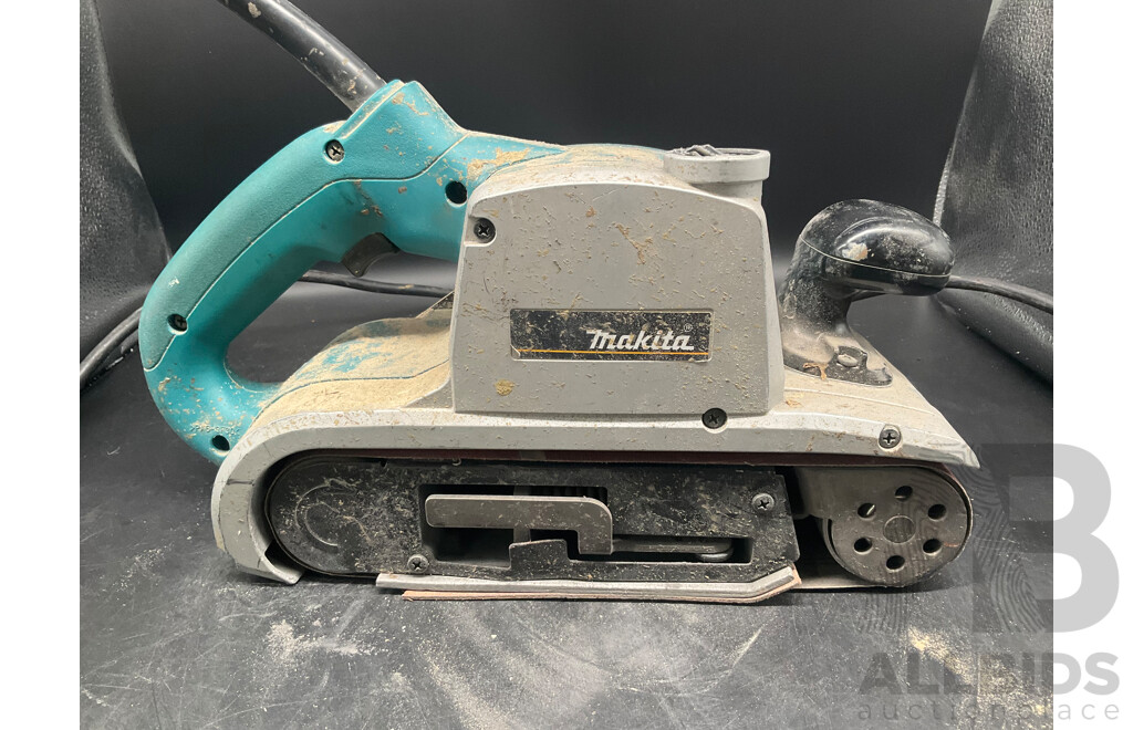 MAKITA (9403) 1200W 100mm Belt Sander