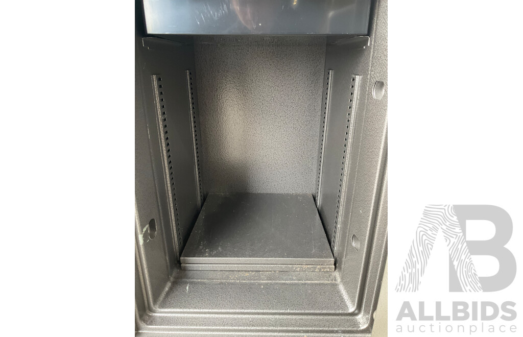 FIREMASTER Large Dual Lock Fire Safe Grey 72x49x51cm