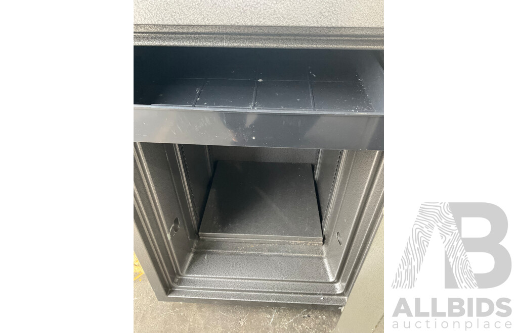 FIREMASTER Large Dual Lock Fire Safe Grey 72x49x51cm