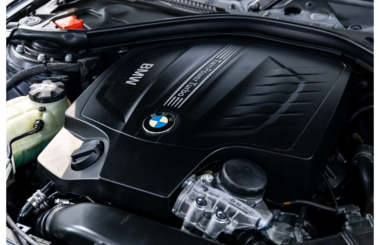 11/2015 BMW 435i F32 MY15 2d Coupe Black Sapphire Metallic Turbo 3.0L