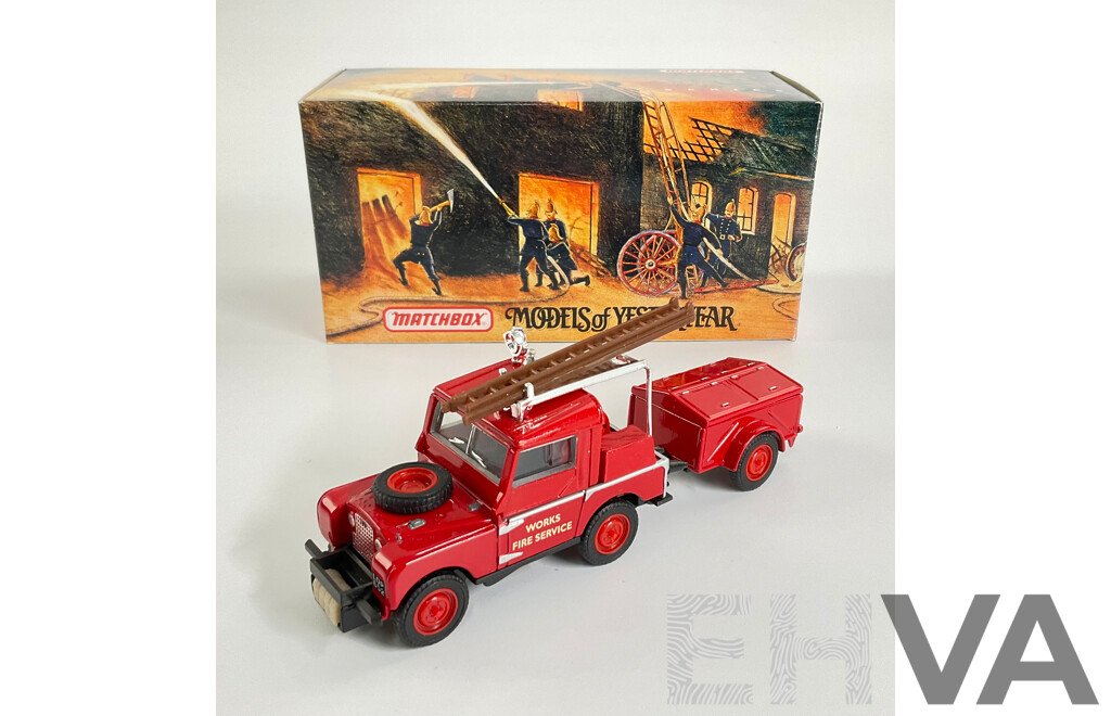 Vintage Matchbox Models of Yesteryear Fire Engine Series 1948 Land Rover Auxiliary