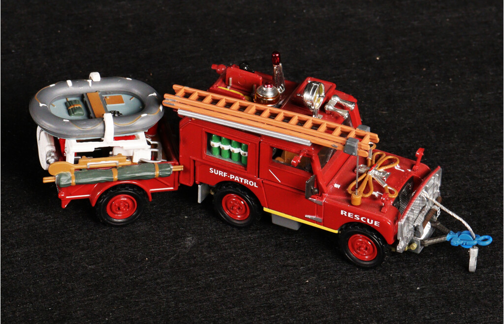 Vintage Matchbox Models of Yesteryear 1952 Land Rover Rescue Vehicle and Trailer