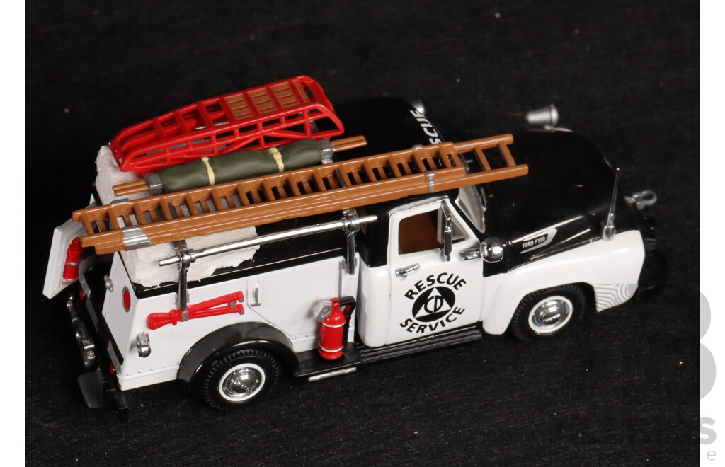 Two Vintage Matchbox Models of Yesteryear 1954 Ford Civil Defense Truck and 1939 Bedford Water Tanker